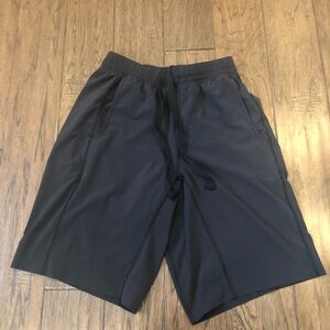 Men’s Lululemon Basketball Style Shorts Size Small